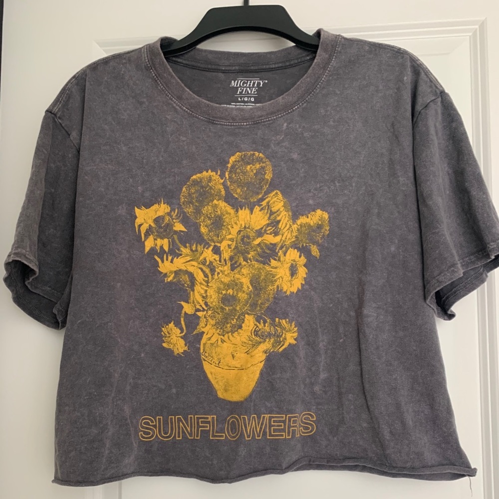 grey sunflower shirt 😊